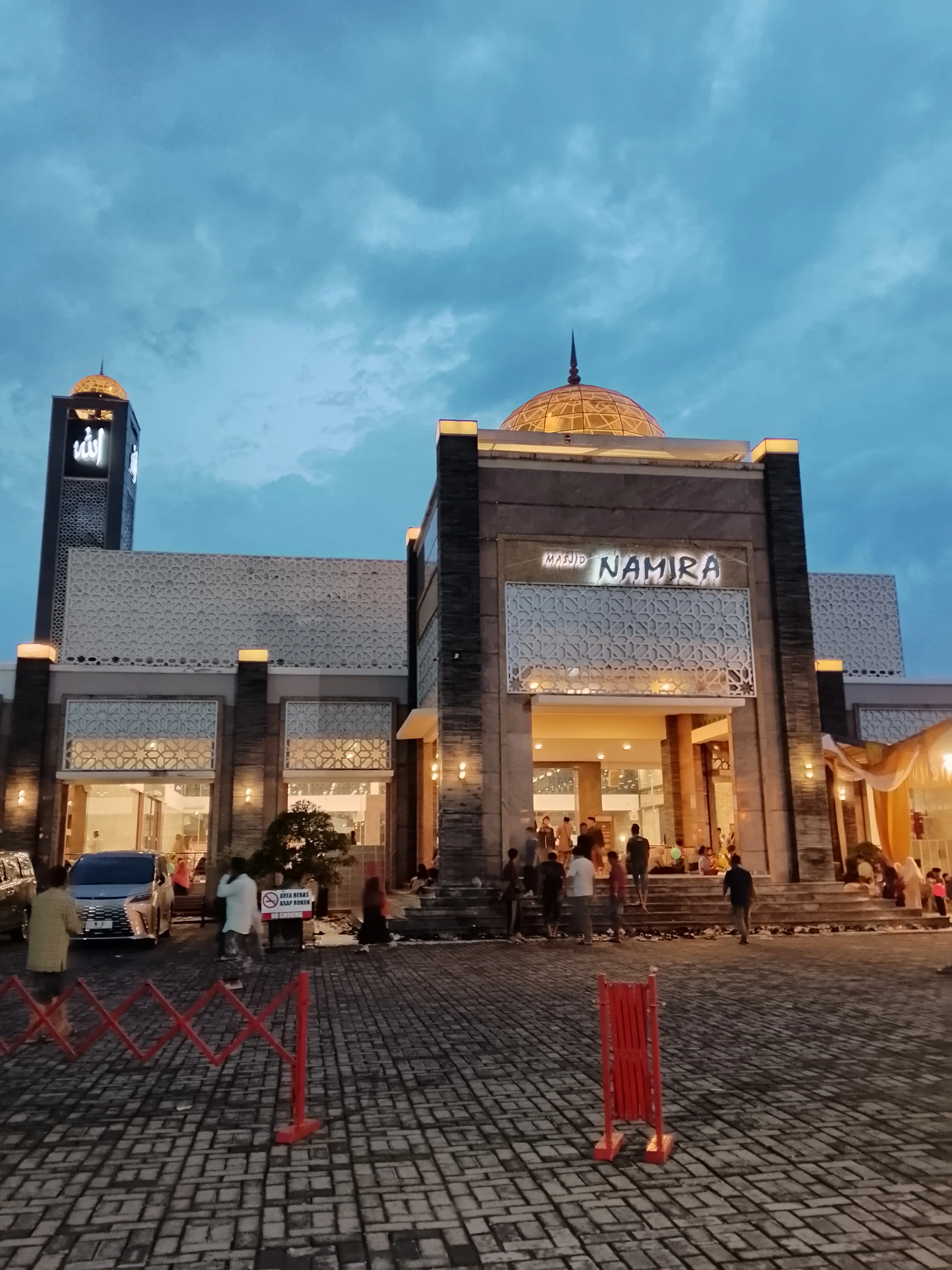masjid namira